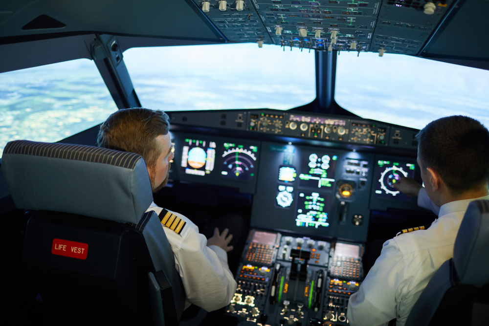 Integrating Eye-Tracking and HUD in Pilot Training Whitepaper